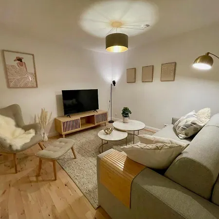 Apartment With Kitchen, Conservatory, Rain Shower