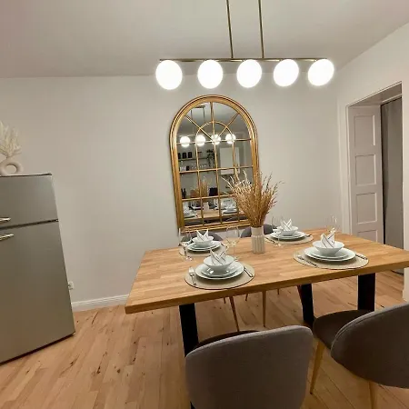 With Kitchen, Conservatory, Rain Shower